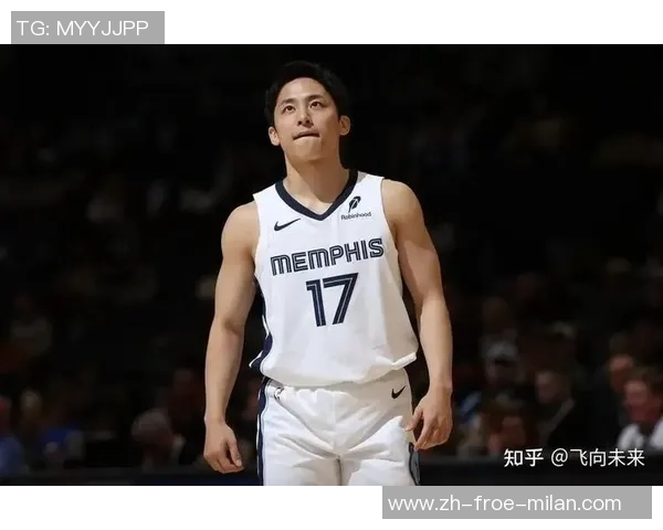 杨瀚森方回应争议：不存在暴饮暴食，开拓者队做好长时间培育方案；翻译刘禹铖发文回应“有人用他拉踩瀚森”